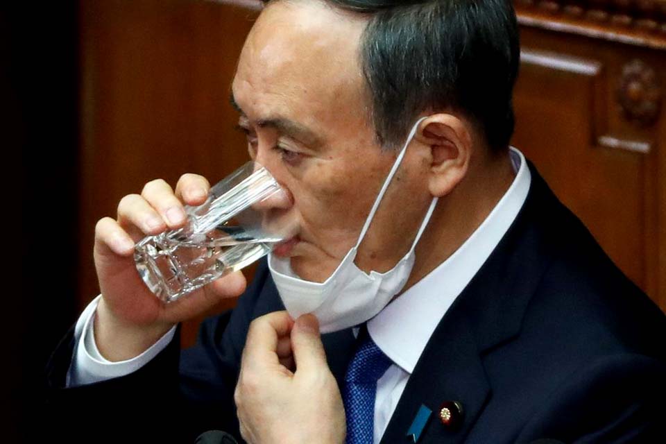 Premiê do Japão promete seguir com Jogos, apesar do aumento do vírus