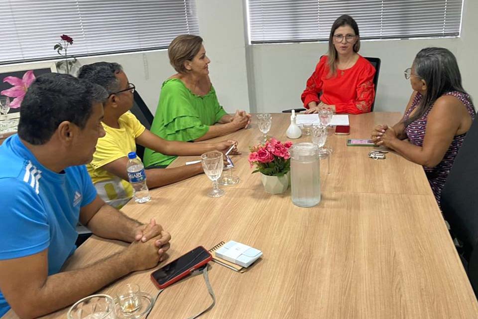 Valorização e correção de prejuízo são algumas demandas apresentadas pelo SINTERO à Semed em Porto Velho durante reunião