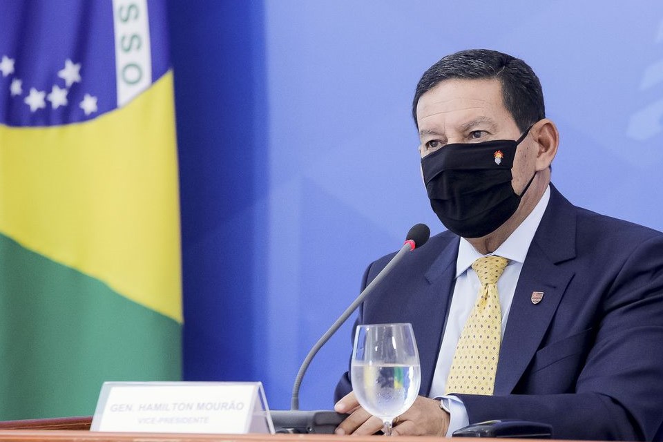 Investidores esperam resultados da política ambiental, diz Mourão