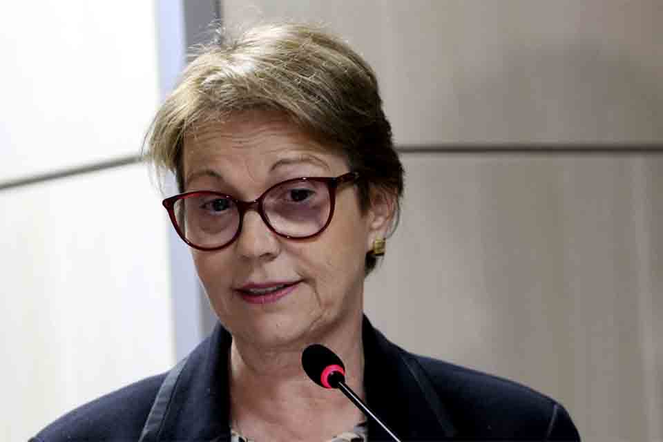 Brasil tem fertilizantes até outubro, garante ministra