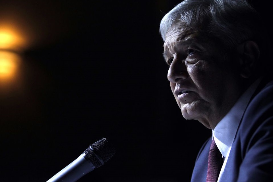 Presidente do México promete concentrar ajuda a mais pobres