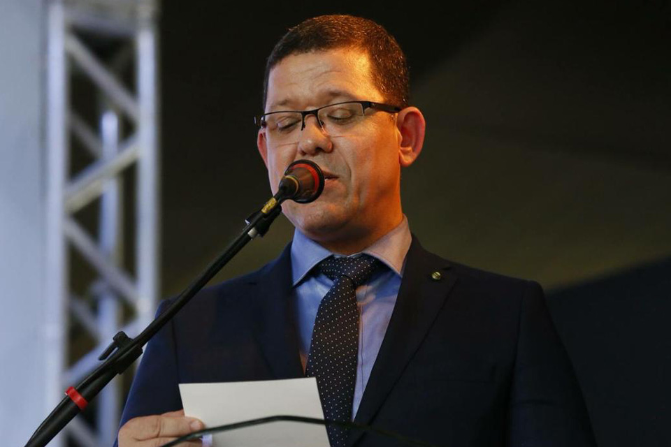 Comissão sobre regularização fundiária ouve governador de Rondônia