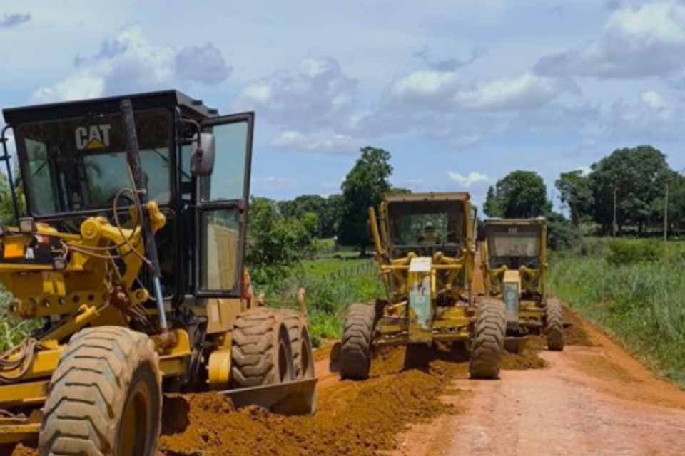 Melhorias na RO-383, que liga o município de Cacoal a Espigão, é realizada pelo governo de RO