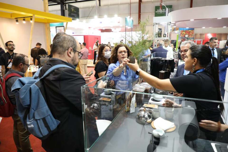 Governo de Rondônia promove potencialidades do Estado na maior feira de alimentos e bebidas das Américas