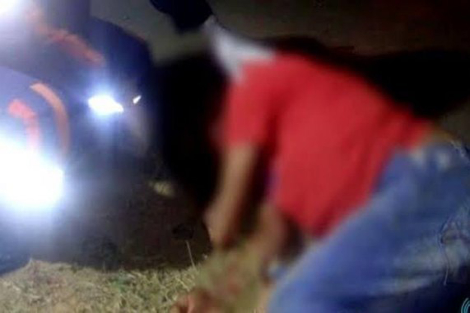 Assaltante é surrado por populares após mulher reagir a roubo